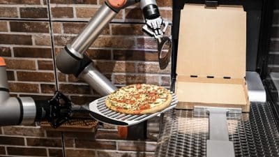 Pazzi - The World’s First Autonomous Pizza Robot