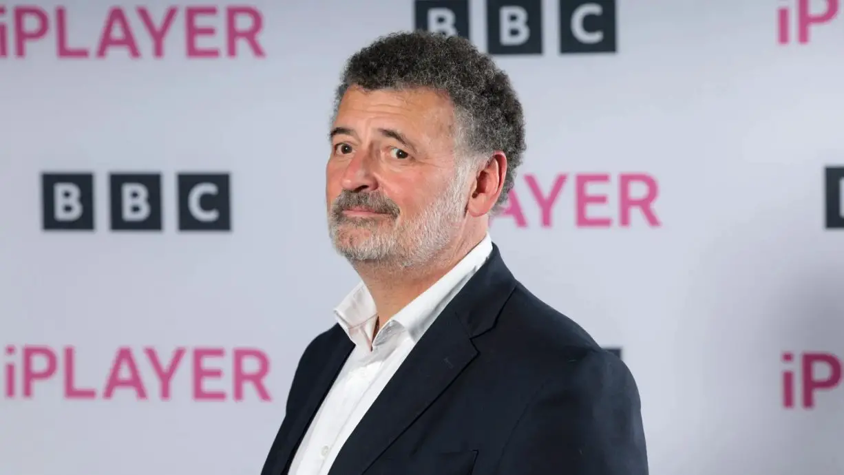 Steven Moffat Sounds Alarm on AI Scripts
