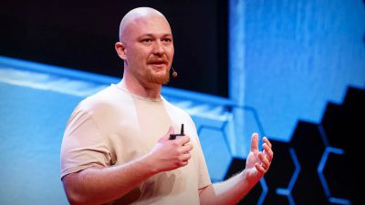 Replit CEO Prioritizes AI Over Professional Coders